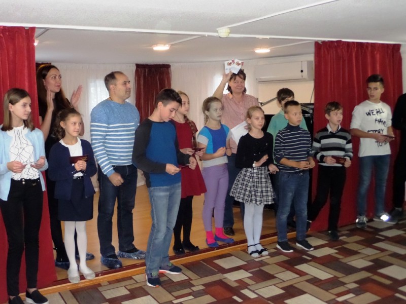 Вручение знаков ГТО школьникам Среднеуральска
