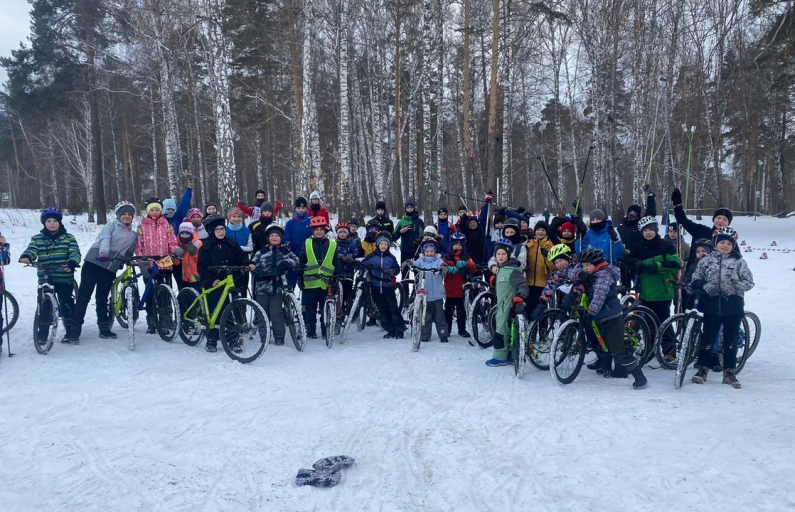 Велосипедисты на Лыжне